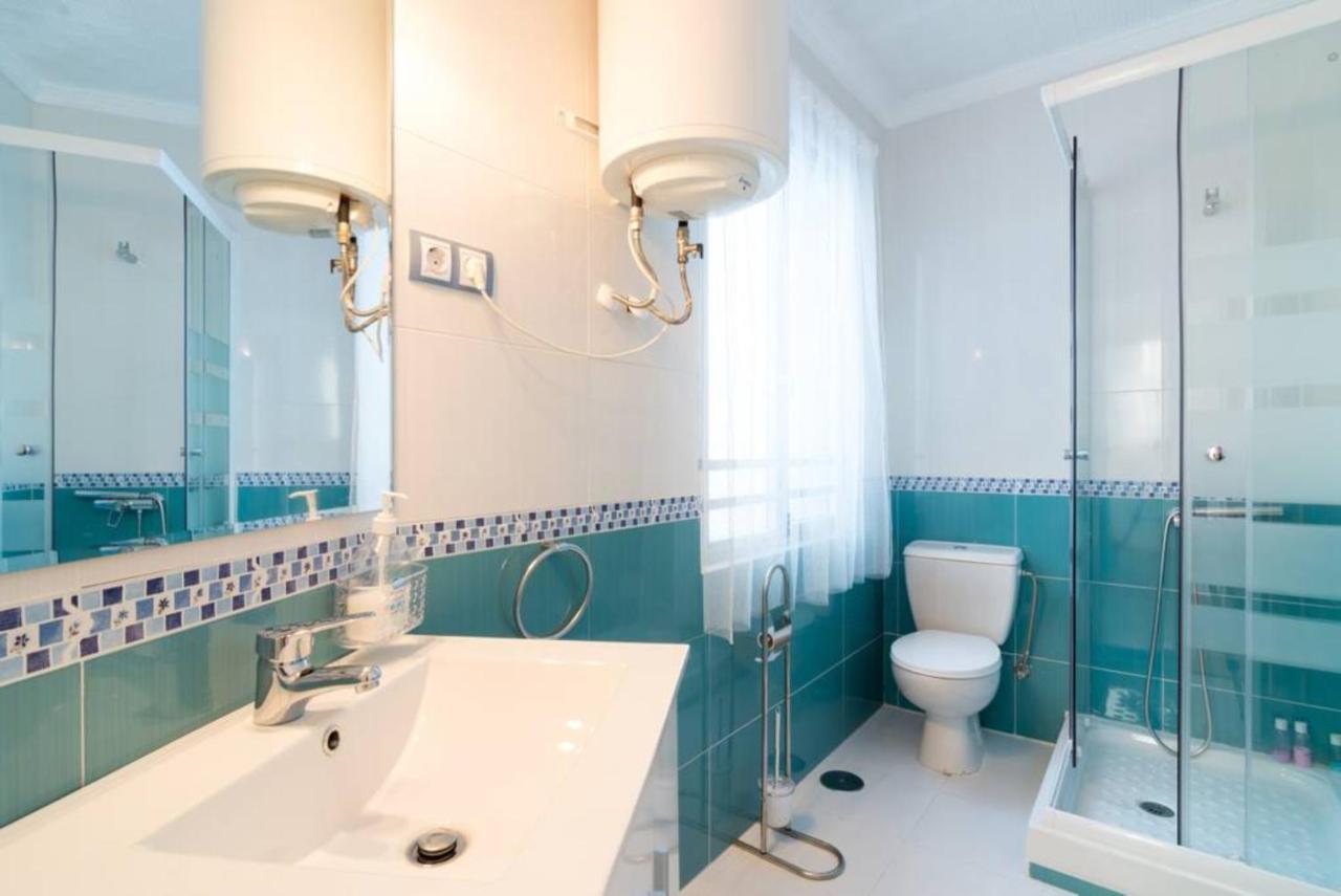 Apartamentos Bolsa Larios Malaga Exterior photo